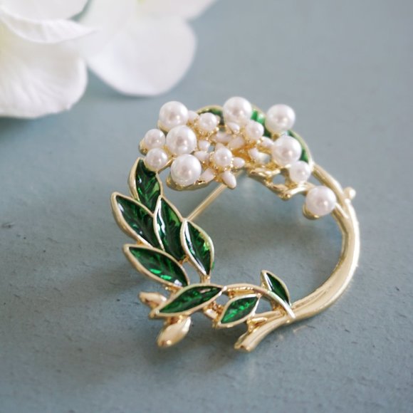 NWT flower brooch - Picture 4 of 9